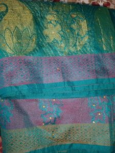 Elegant Floral Pattern Saree