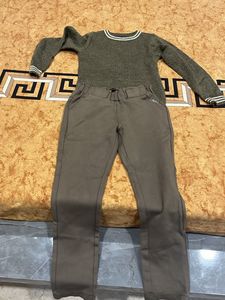 Strechable Pant Or High Neck Top