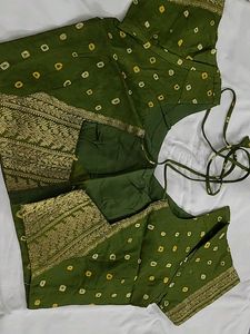 Bandhej Saree With Blouse