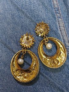 Golden Earrings!