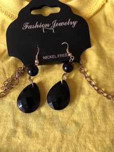 Black Necklace+ Earrings