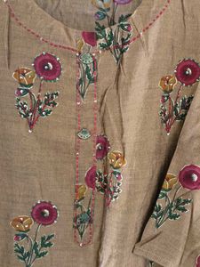 Floral Print Kurta And Pant Set