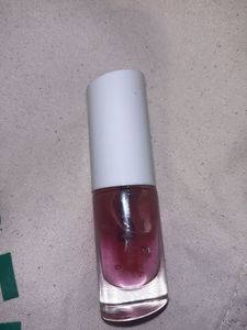 it’s an Zara lip gloss that also works like a tint