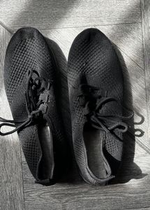 Black Casual Shoes