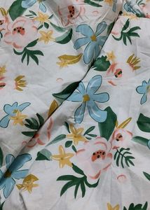 Floral Design Double Bedsheet With Pillow Covers