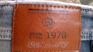 Denim Jeans For Men With Classic Look