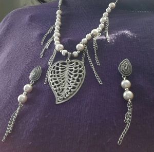 Chain Jewelry.