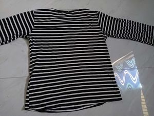 striped top