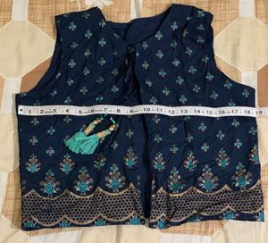 Ethnic Print Sleeveless Jacket