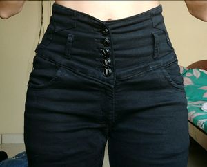 Black Skinny Jeans