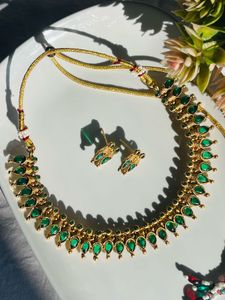 Necklace Set Green