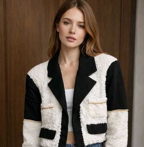 Stylish Two-Tone Cropped Jacket