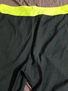 Set Of 2 Shorts For Men And Women
