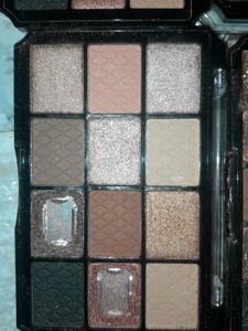 Discovery Eyeshadow Palette