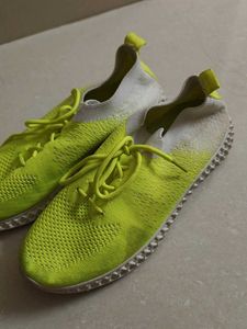 For Sale: Women’s Neon Max Training Shoes – Like N