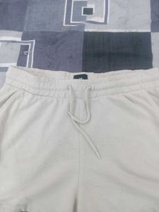 H&amp;M shorts