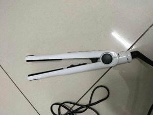 Nova Hair Straightener