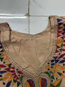 Woman beige Embroidered Kurta