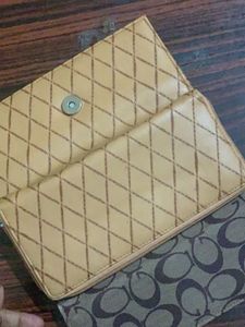 Wallet or hand purse