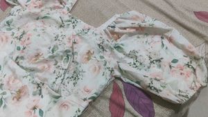 Floral Print Puff Sleeve Top