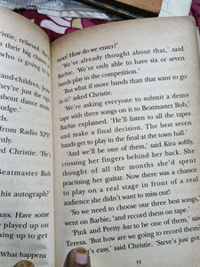 Moving to the Beat (Barbie Sweethearts)