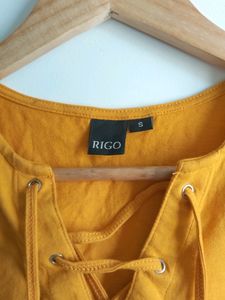 Cute Top ( Womens )