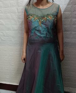 Princess 👑 Green Gown With Dupata Legi Sleeves