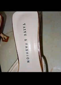 Bow Silver Heels