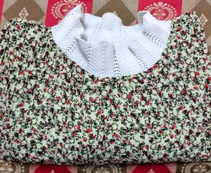 Girls Top With Ambrella Sleeves