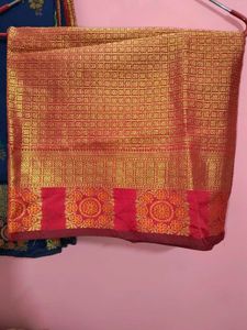 Elegant Saree with Free Purse