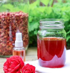 Homemade Rose Water 1 Kg