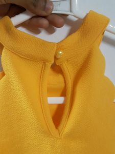 SHEIN absolutely New Top:
