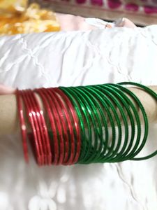 2 Metal Bangles Set