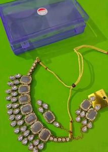 Nacklace Set With Maangtika And Earrings