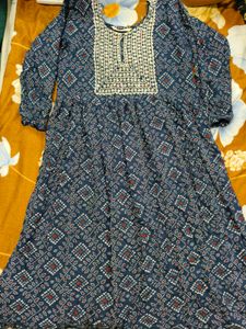 Blue embroidery dress 🤍