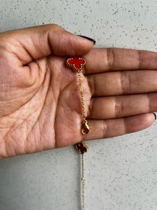 Lucky Red clover Bracelet