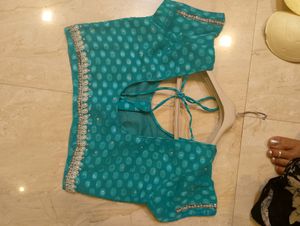 Saree With Blouse FIROZEE COLOUR 250/- 📌