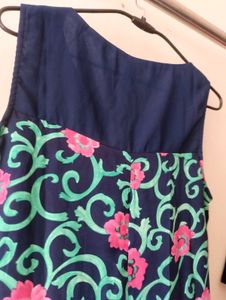 2 Floral Print Sleeveless Top