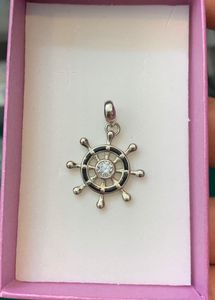 92.5 Silver Gents Pendal (wt:-3.160g)