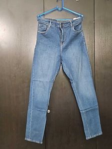 Women's High-Waisted Jeans