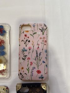 iPhone 7 Phone Covers (6)