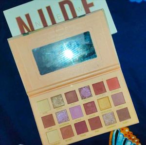Nude Eyeshadow Pallete