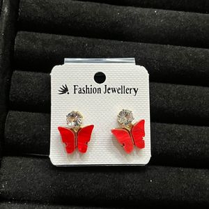 Pack Of 7 Earrings + 1 Gift