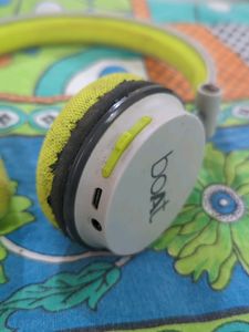 Boat Rockerz 400 Green/Grey Headphones