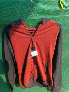 Stylish Two-Tone Zip-Up Hoodie ( free size upto M)