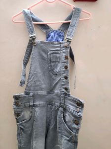 Dungaree Jeans / Fit Upto Waist 28