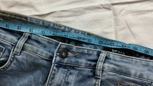My waist has become thin so I want to sell it.