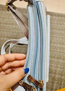 Esbeda Sling Bag