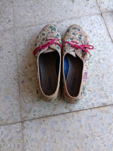 Bata Ladies Casual Shoes