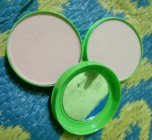 Compact Powder &amp; Scrubber